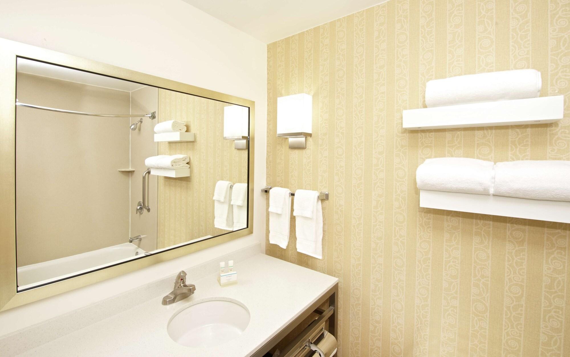 Hilton Garden Inn Seattle/Renton Exteriör bild